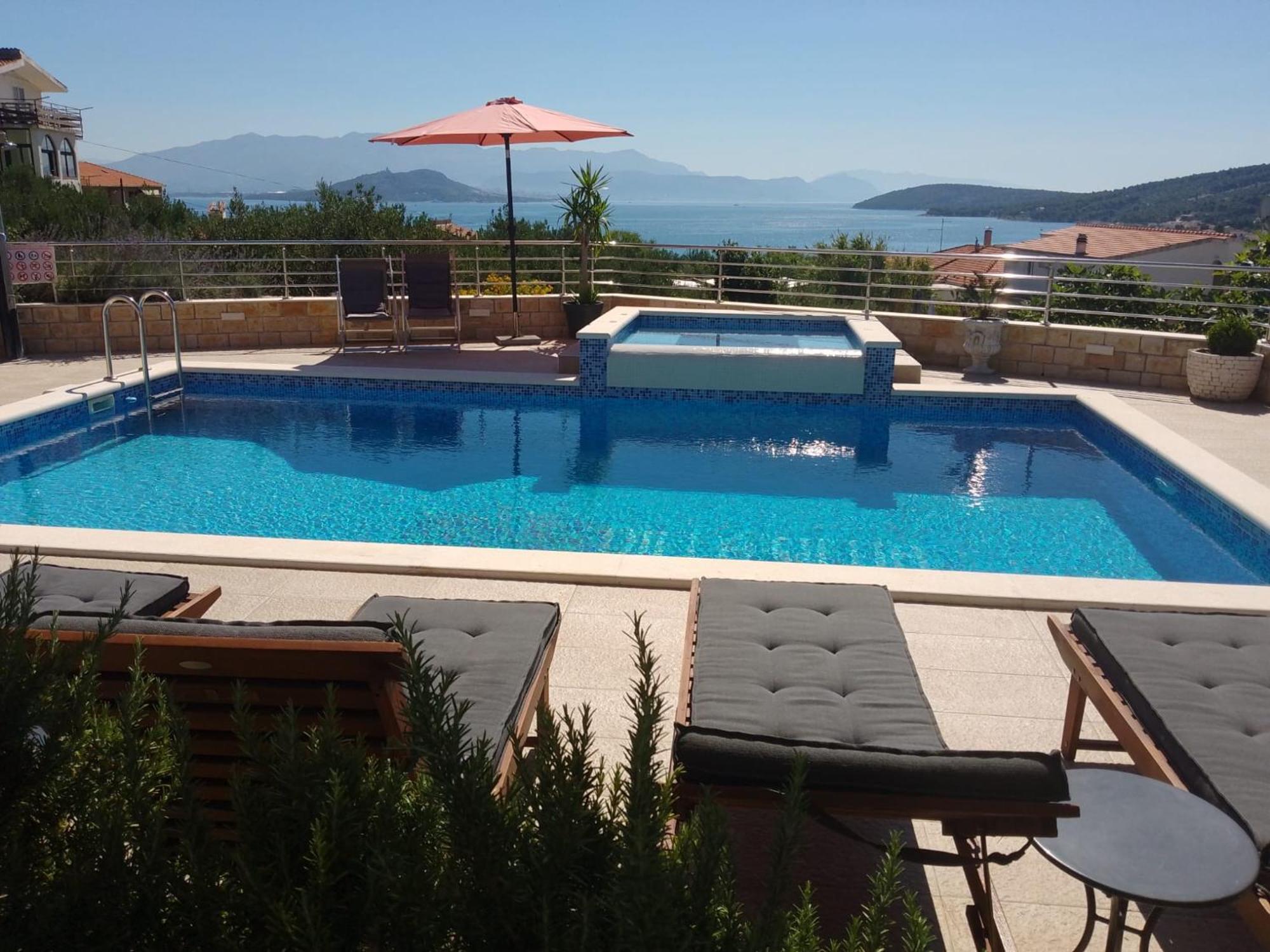 Apartments Silva Slatine Kültér fotó