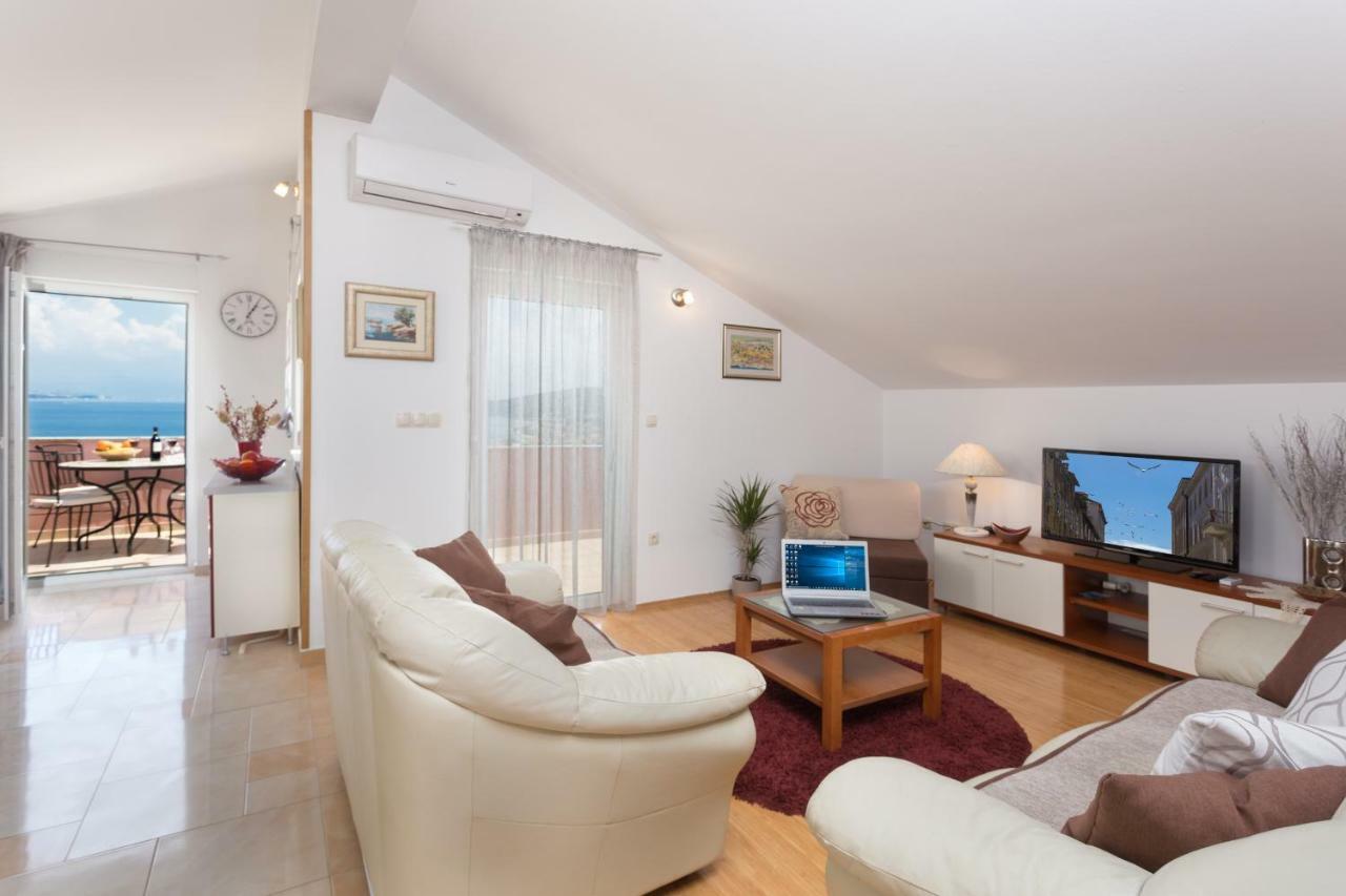 Apartments Silva Slatine Kültér fotó